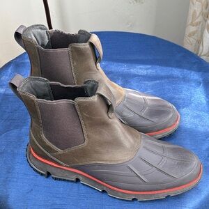 Blundstone Brown and Black Men's Rain Boots